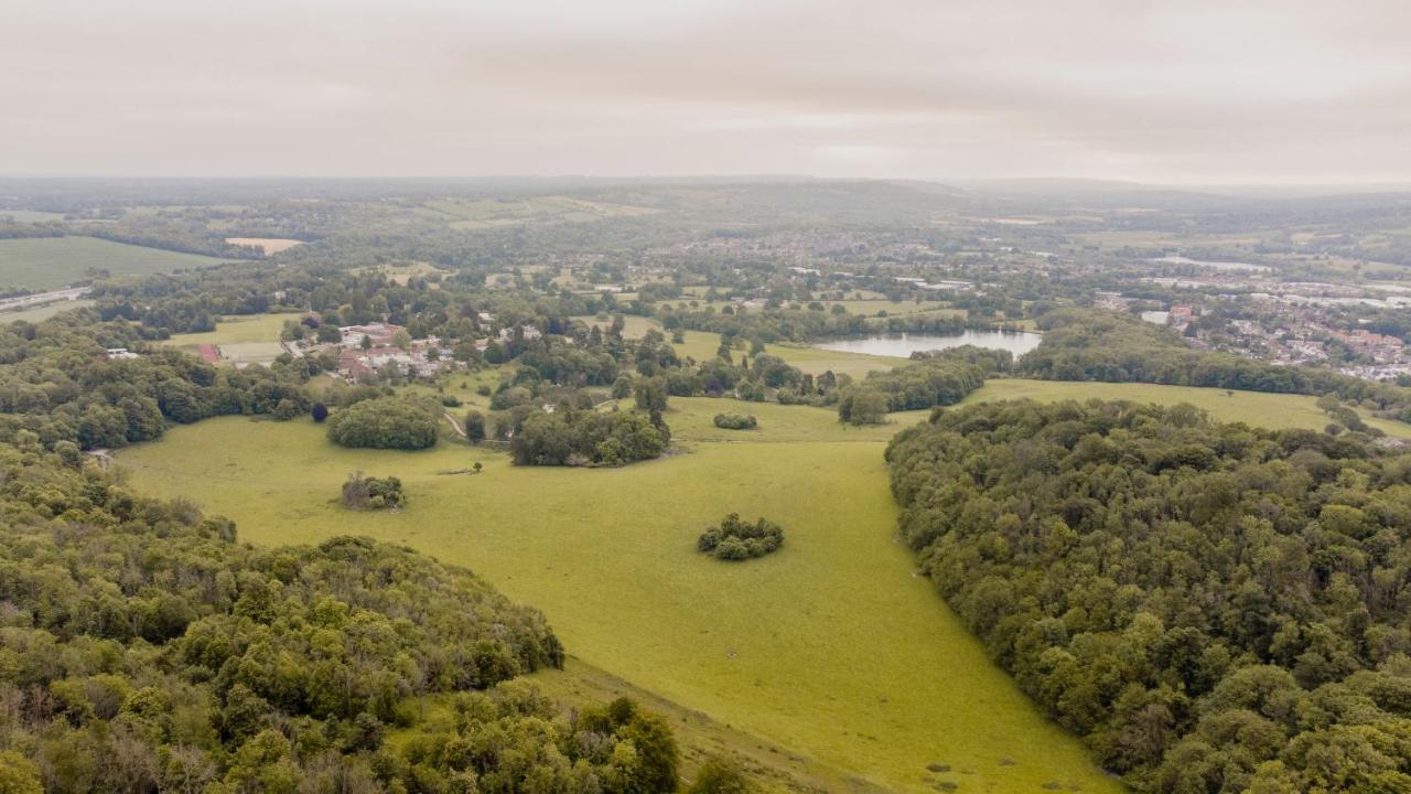 1 Bed Apartment - Redhill Central, Surrey, Gatwick #3 Ngoại thất bức ảnh