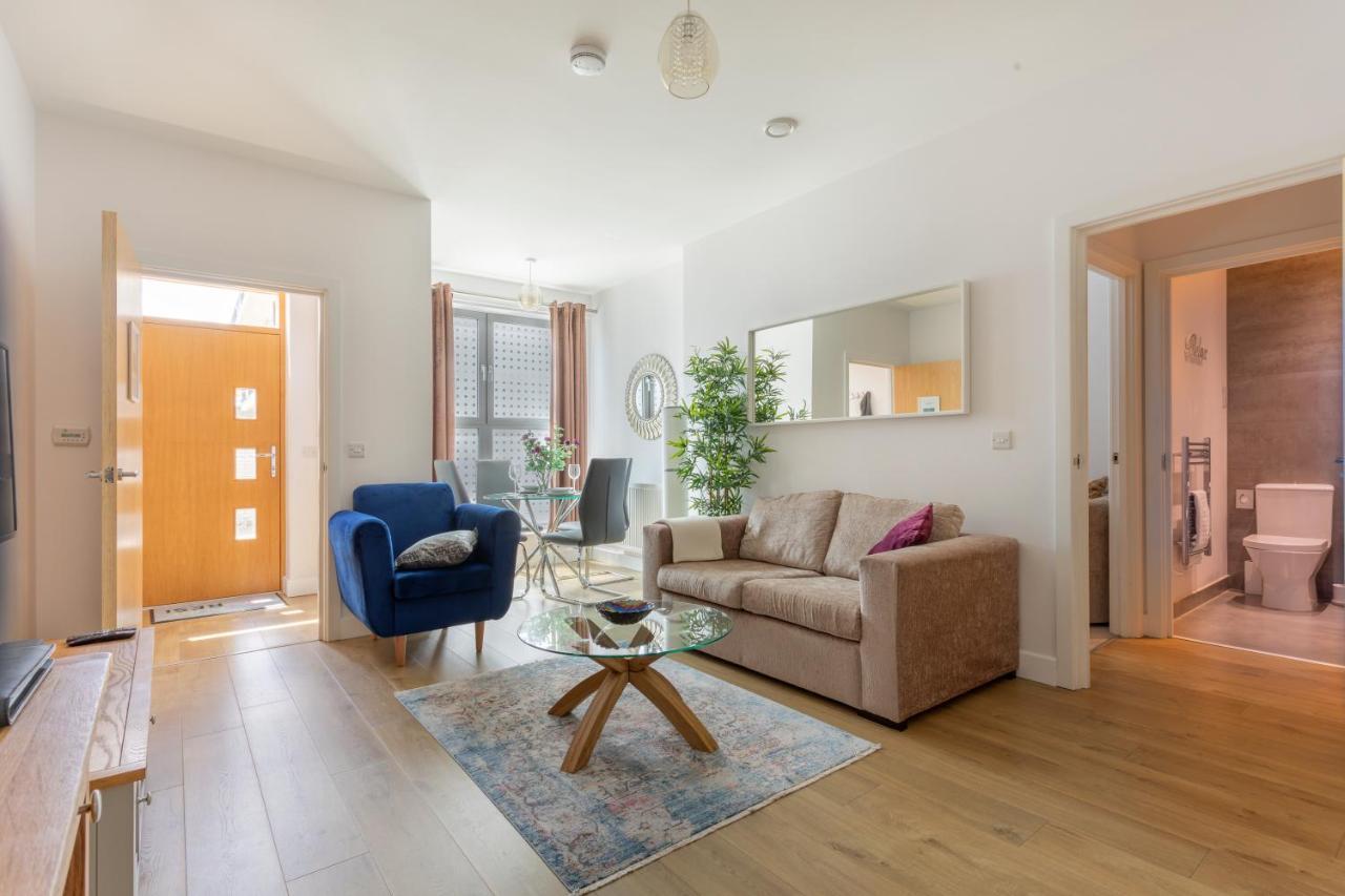 1 Bed Apartment - Redhill Central, Surrey, Gatwick #3 Ngoại thất bức ảnh