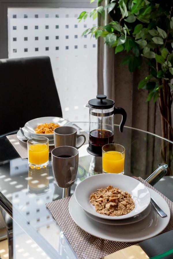 1 Bed Apartment - Redhill Central, Surrey, Gatwick #3 Ngoại thất bức ảnh